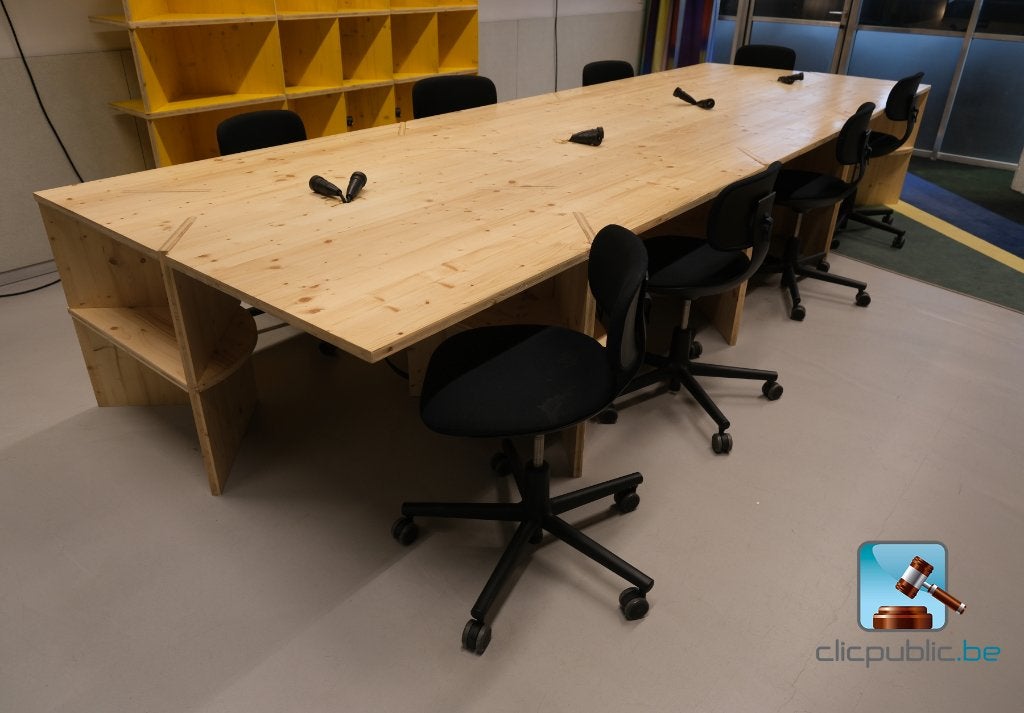 Table de réunion, 452 cm, Enlèvement, Utilisé, Bois