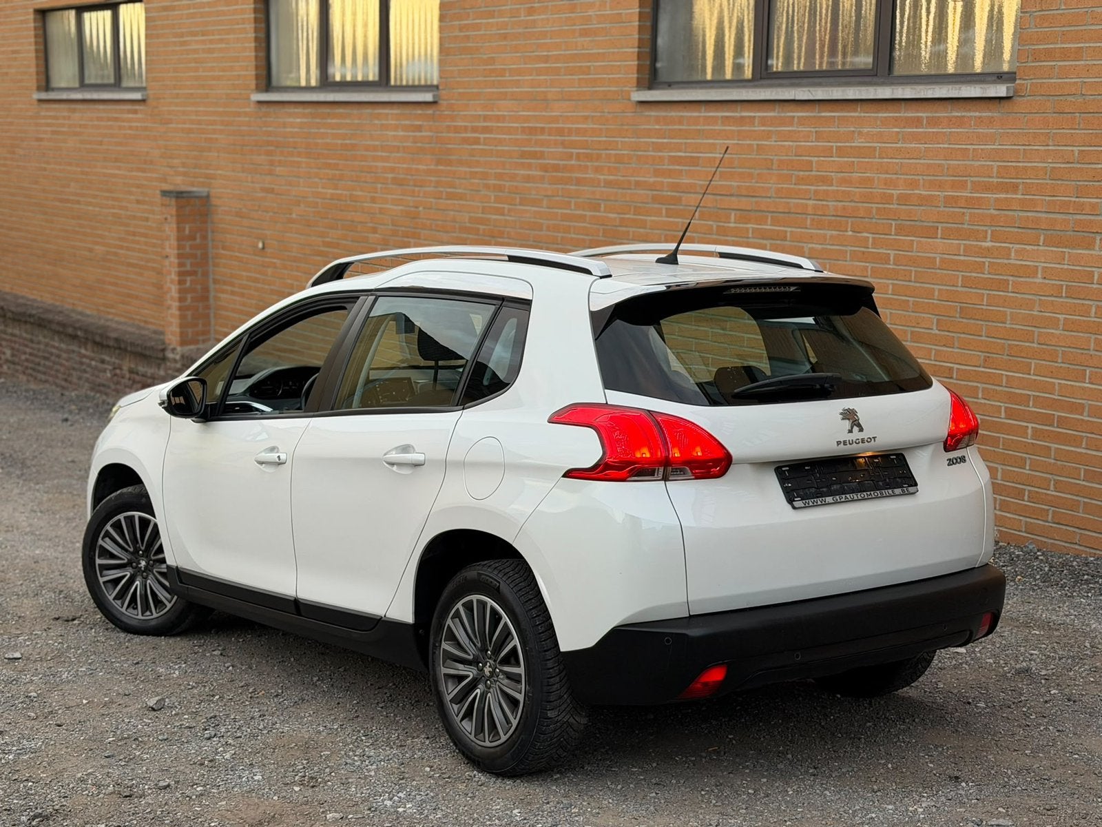 Peugeot 2008 1.2i 2016 130.000km pret a immatriculer, Auto's, Euro 6, Bedrijf, 1200 cc, Te koop