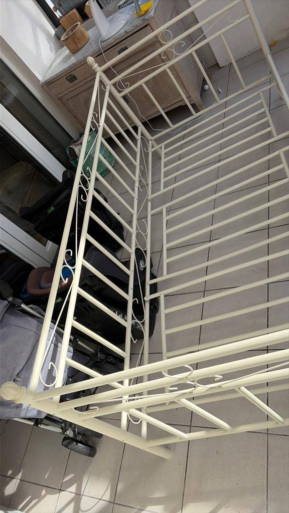 Bedframe 90x205, Huis en Inrichting, Ophalen, Zo goed als nieuw