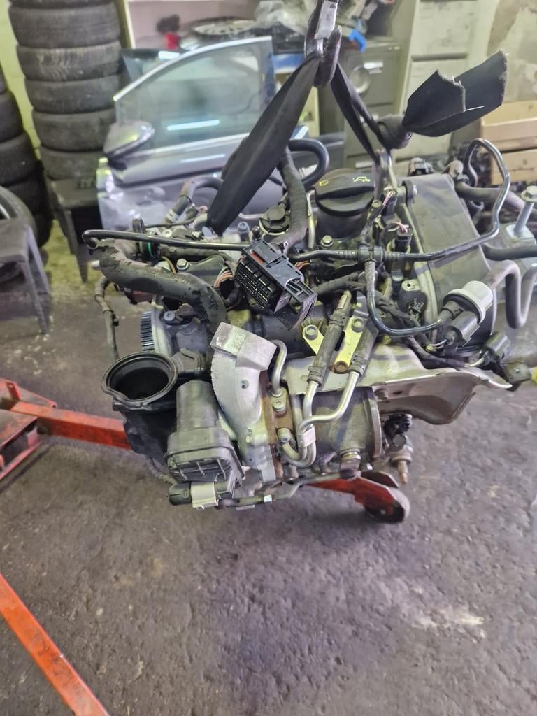Pieces moteur vw 1000tsi chz