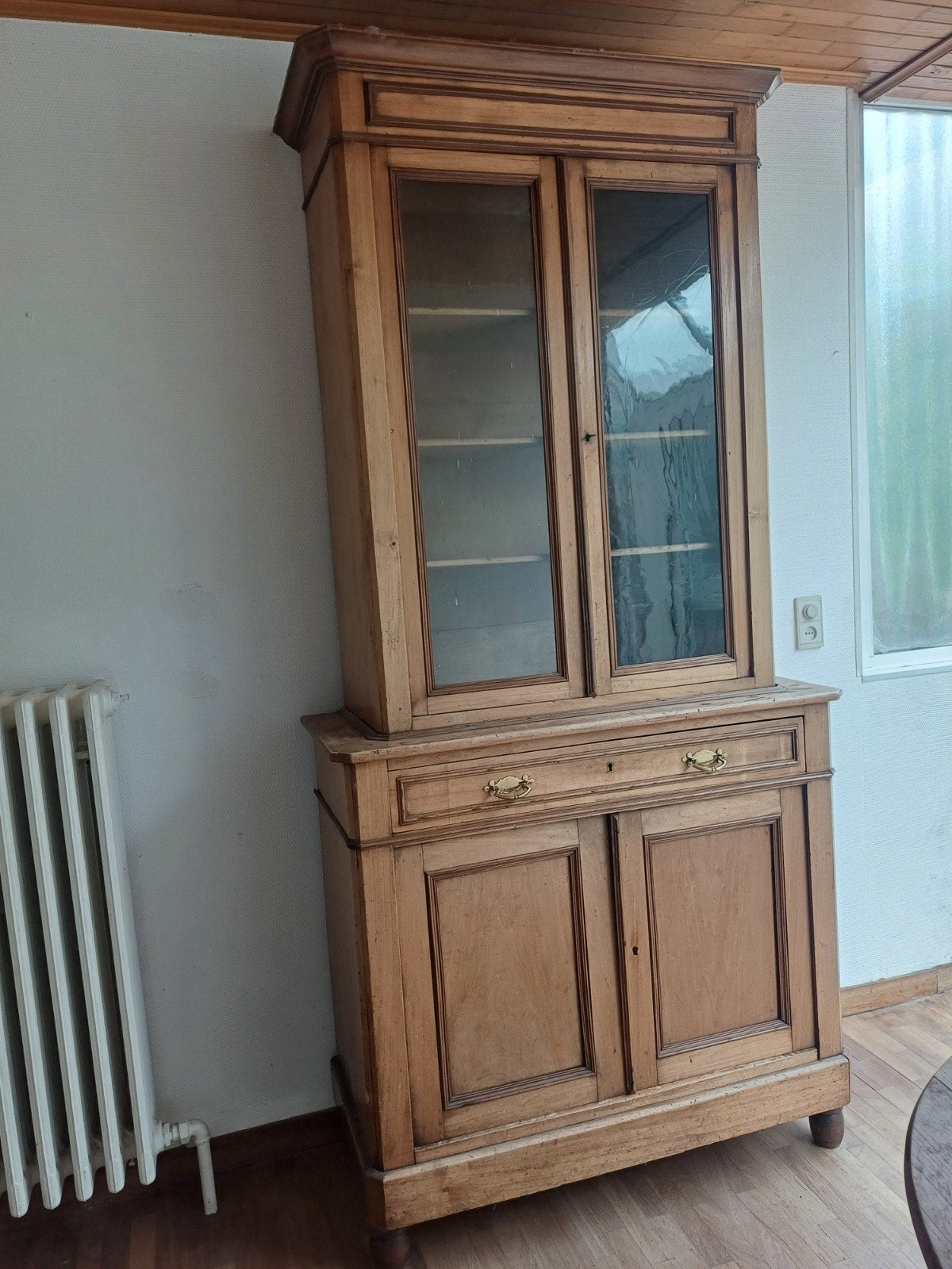 Stijlvolle kast in populier. 1930, Antiek en Kunst, Ophalen