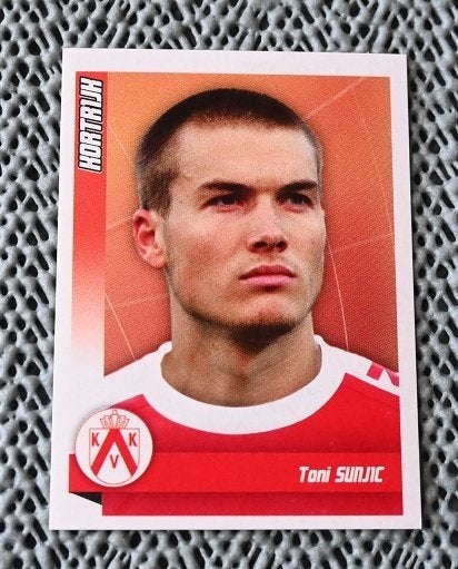 Panini Football 2011 KV Kortrijk / Toni Sunjic, Verzamelen, Sportartikelen en Voetbal, Verzenden, Nieuw, Poster, Plaatje of Sticker