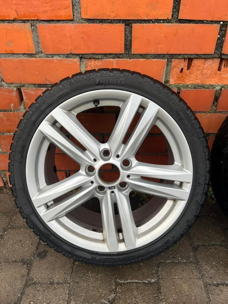 Bmw 18” M velgen Breedset “nieuwe banden” / Winterset, Pneus et Jantes, Véhicule de tourisme, 18 pouces, Enlèvement