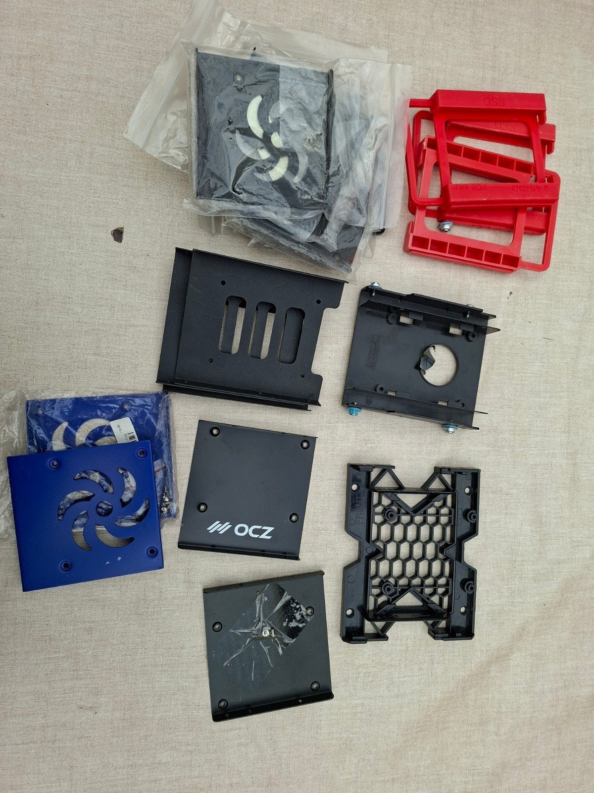ssd-brackets, Ophalen of Verzenden