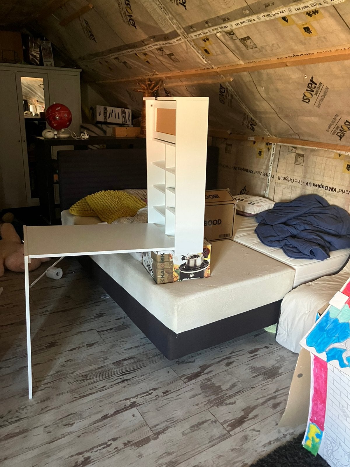 Bureau opplooibaar aan muur voor kind, Enlèvement, Comme neuf
