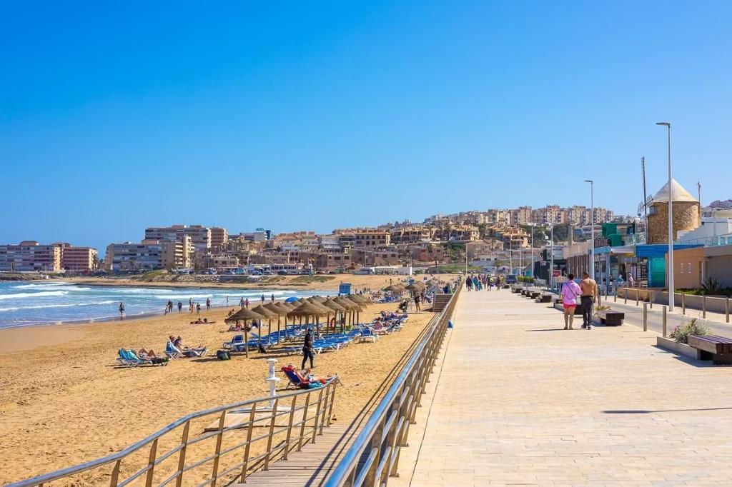 appartement bord de mer  a vendre en espagne