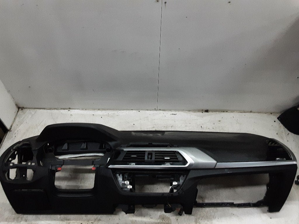TABLEAU DE BORD BMW X4 (G02) (01-2018/06-2020), Mevr. I. Hauben, Utilisé, BMW, Rue de l'Espoir 34 34
4030  GRIVEGNÉE, BE