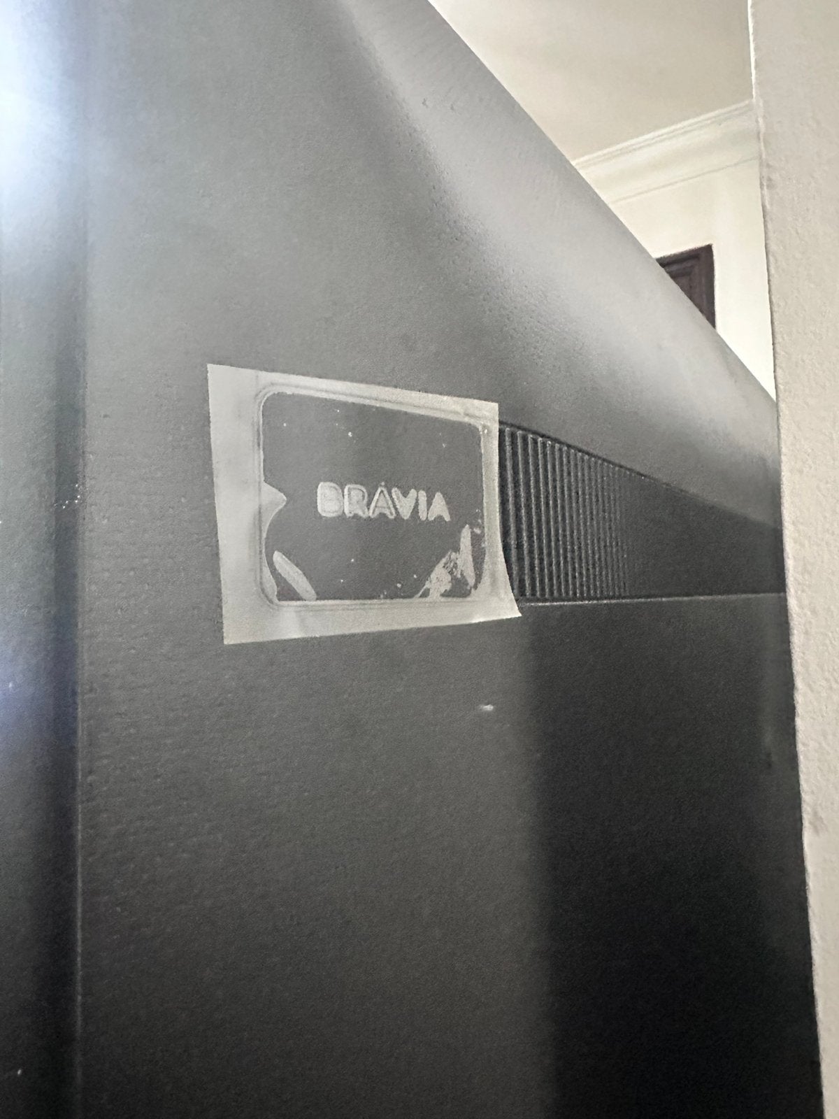 SONY TV, Enlèvement