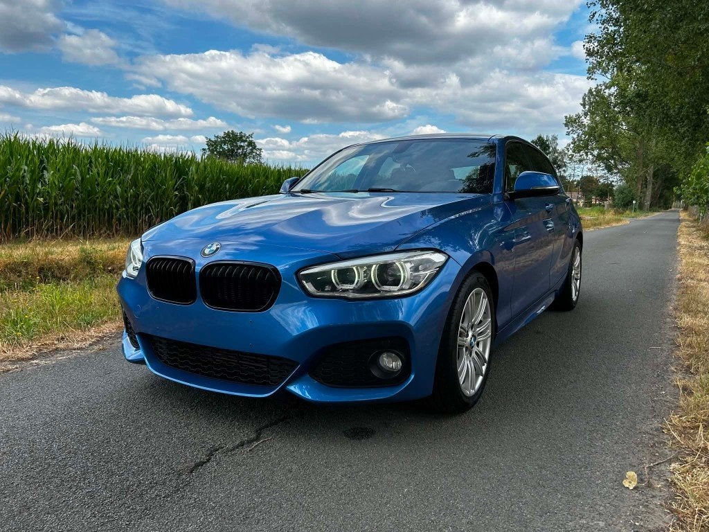 BMW 116d, Blauw, Alcantara, Particulier, 3 cilinders