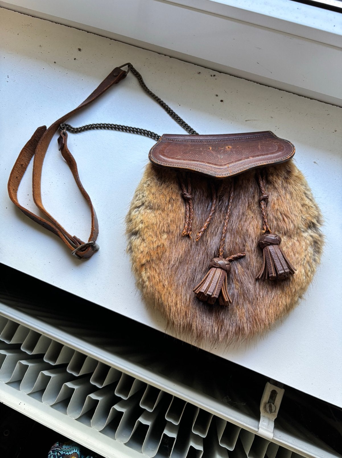 Sporran, Bijoux, Sacs & Beauté, Autres marques, Cuir, Enlèvement ou Envoi, Brun