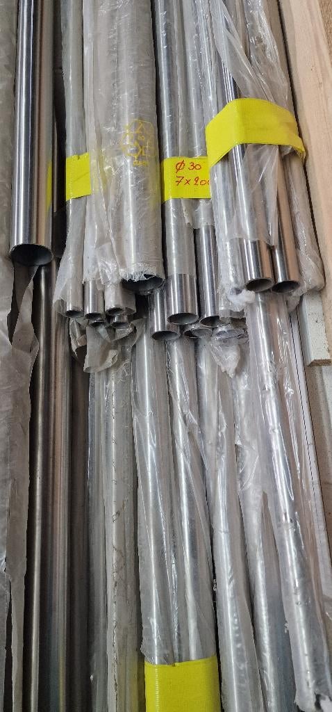 Inox buizen 304 geborsteld, 20,25 en 30mm dikte 2mm!!, Doe-het-zelf en Bouw, Metalen, Ophalen, Nieuw, Overige metalen