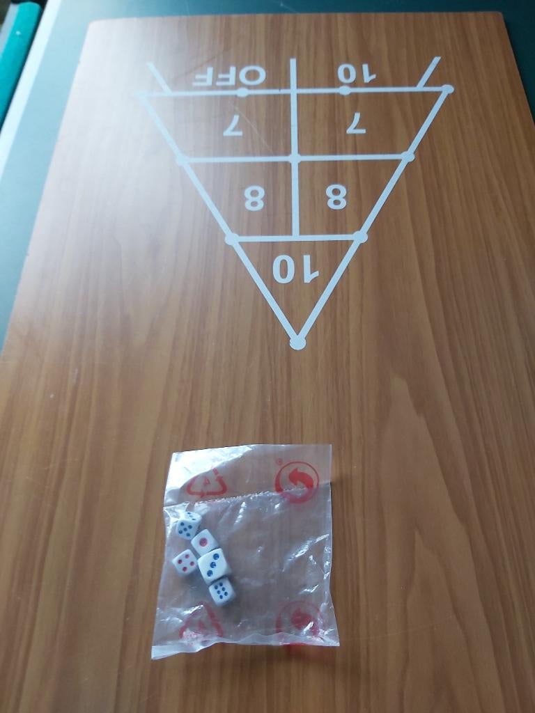 Speeltafel: tafelvoetbal, snooker, airhockey, tafeltennis.., Ophalen, Gebruikt