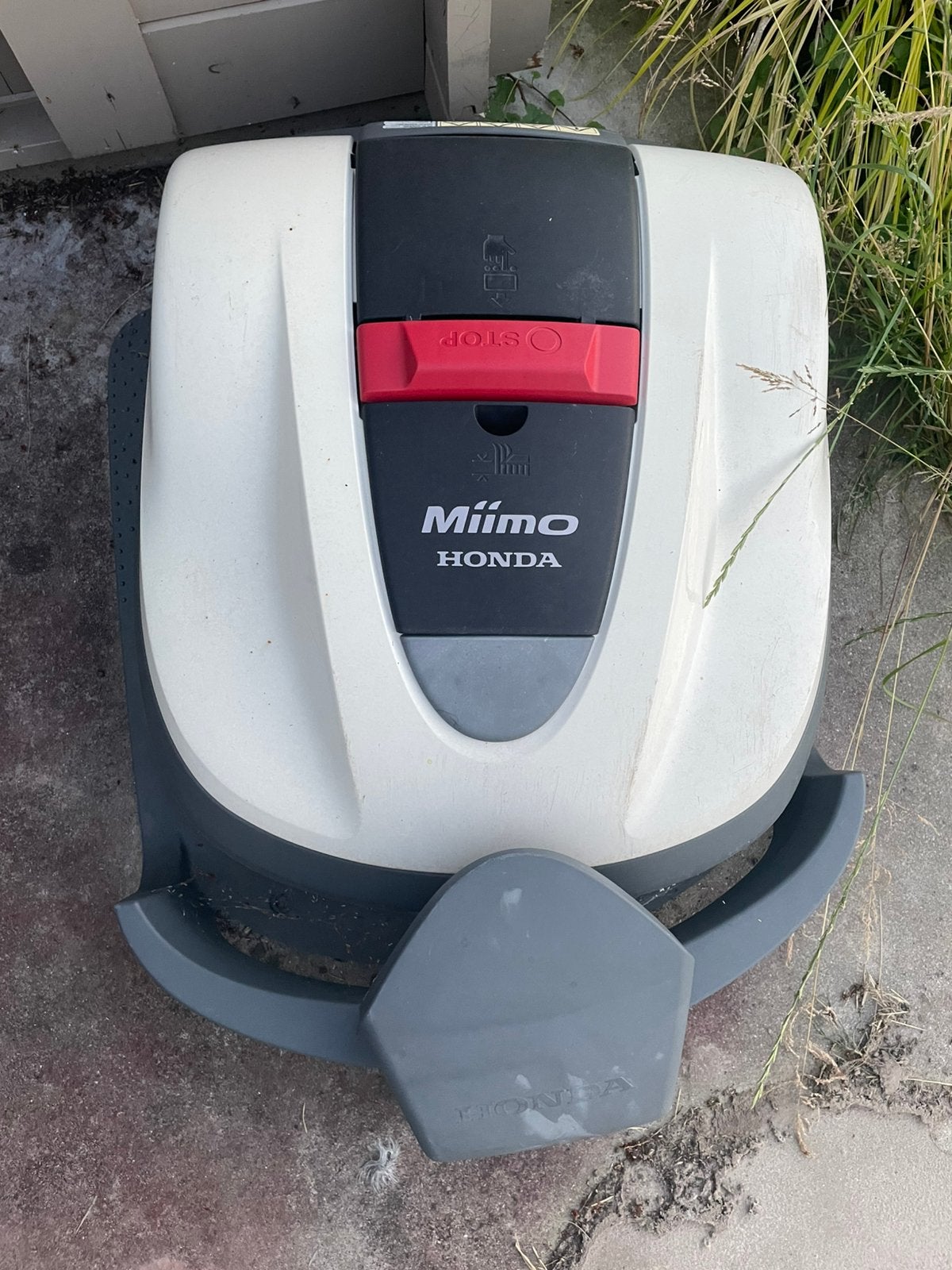 Robotmaaier Honda Miimmo, Tuin en Terras, Robotmaaiers, Gebruikt, Meer dan 25 cm, Met regensensor, Ophalen