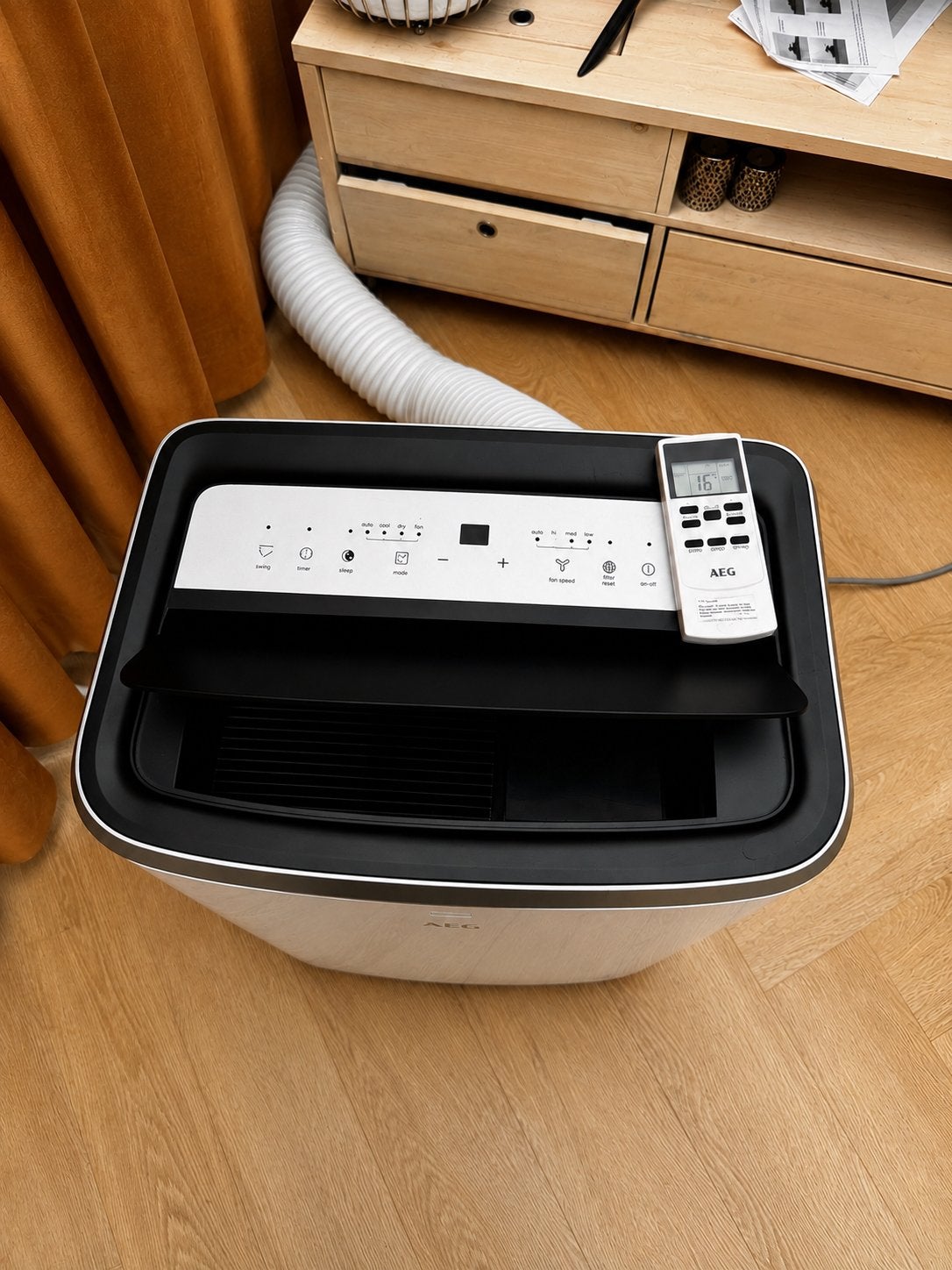 Climatiseur mobile AEG — 12 000 BTU, Electroménager, Climatiseurs, 60 à 100 m³, Refroidissement et Déshumidification, Comme neuf