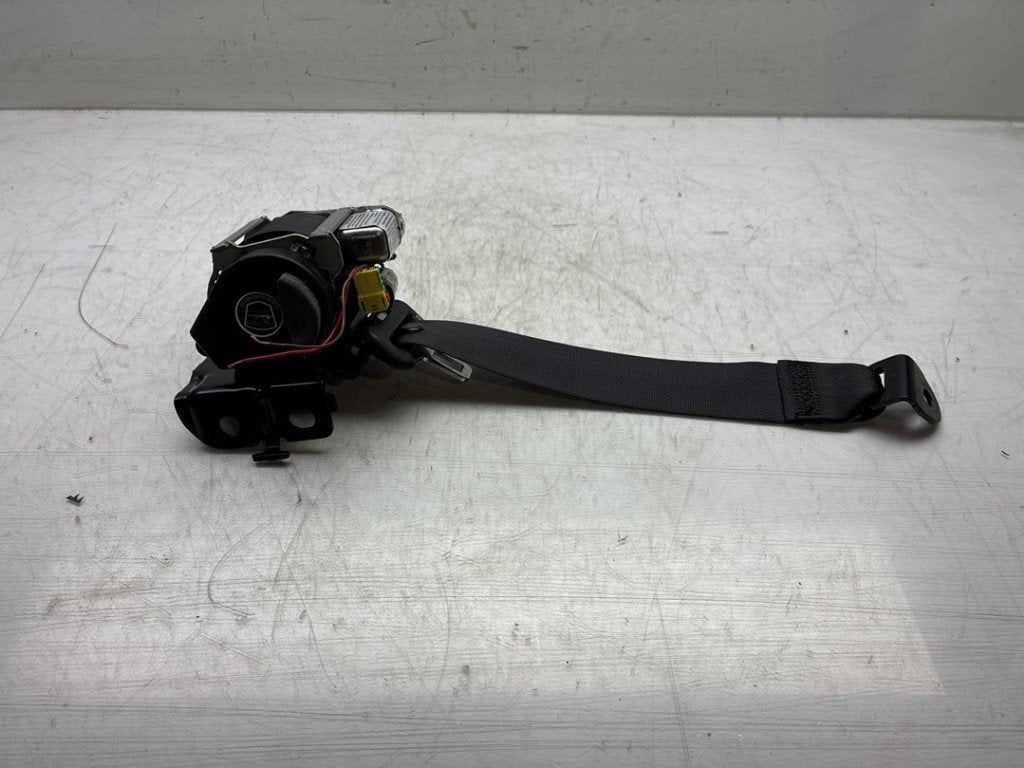CEINTURE DE SECURITE ARRIERE GAUCHE Hyundai i20 (BC3), Hyundai Motor Deutschland GmbH, Kaiserleipromenade 5
63067  Offenbach am Main, DE