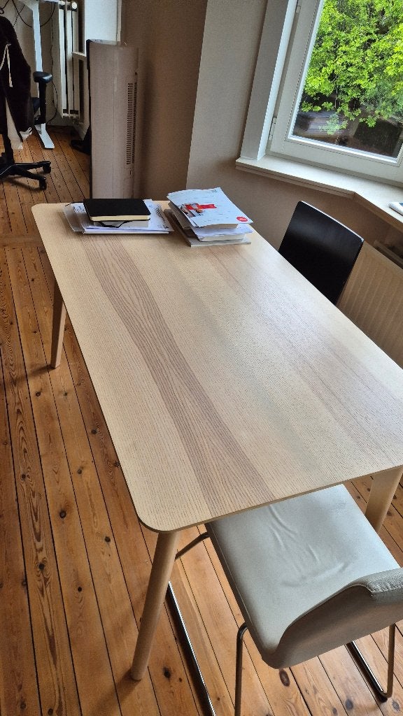 Keukentafel Ikea Lisabo, 100 à 150 cm, Quatre personnes, Comme neuf, Enlèvement