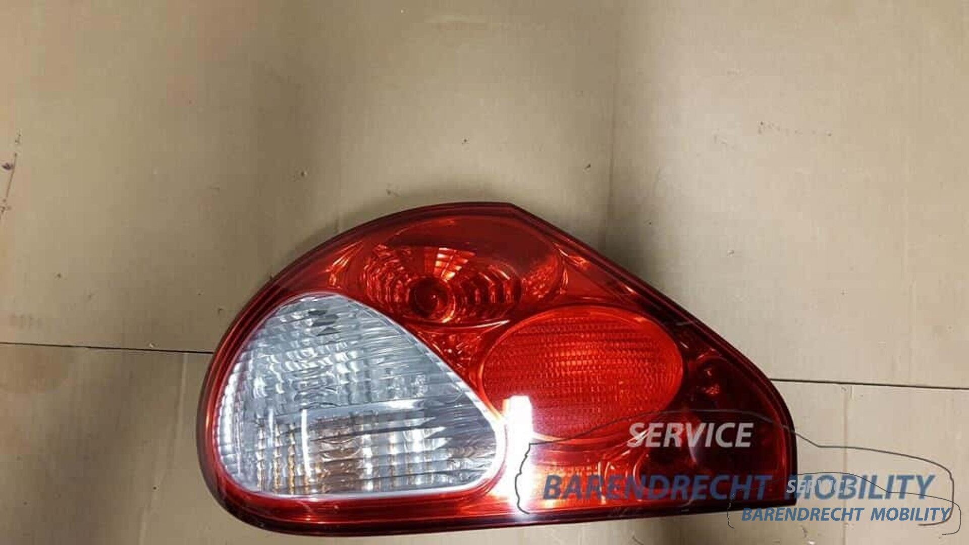 Achterlicht Jaguar X type links origineel nette staat gebrui, Gebruikt, Dpoffice@jaguarlandrover.com, Abbey Road, Whitley 1
CV3 4LF  Coventry