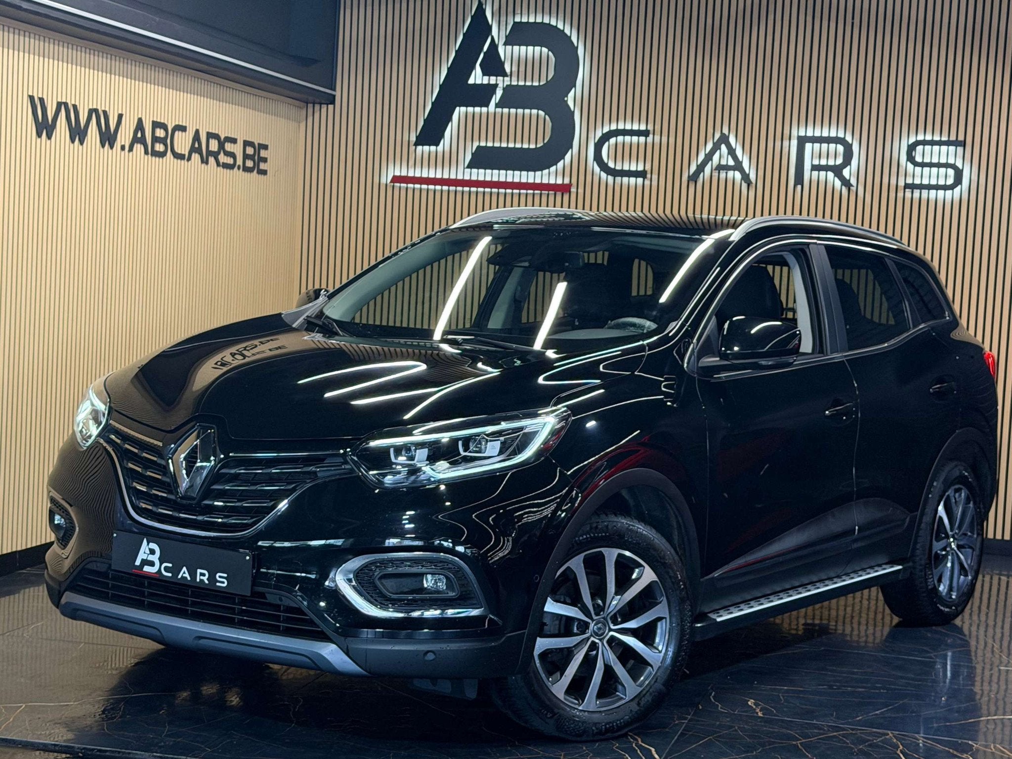 Renault Kadjar 1.5 BLUE DCI * 1 ER PROPRIETAIRE * GARANTIE 1, Autos, Renault, Cuir, Achat, Entreprise, 116 ch