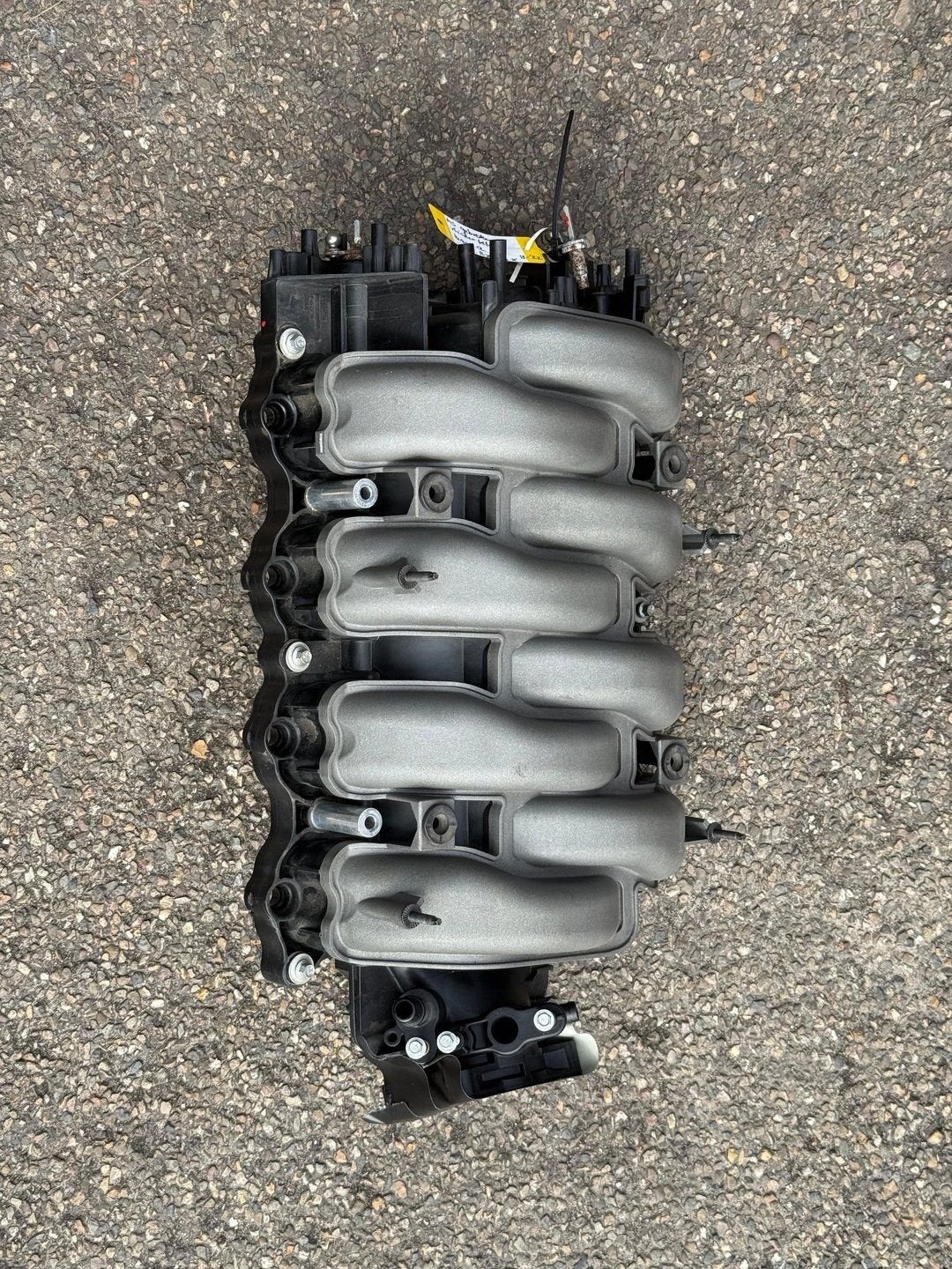 Ford 5.0 V8 inlaatspruitstuk FR3E-9S455-HE defect, Gebruikt, -, -, Ophalen of Verzenden