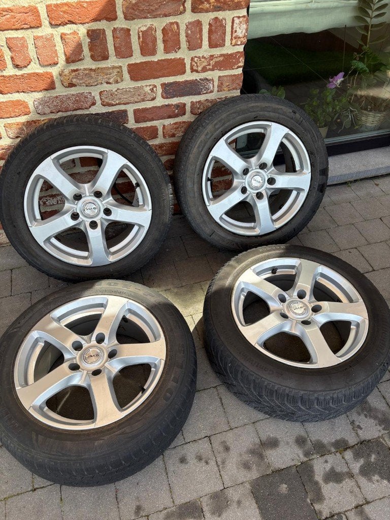 Avus Alloy 16" Velgen 5x120 + Winterbanden 205/55 R16 BMW, Auto-onderdelen, Banden en Velgen, Ophalen, Gebruikt, Velg(en), 16 inch