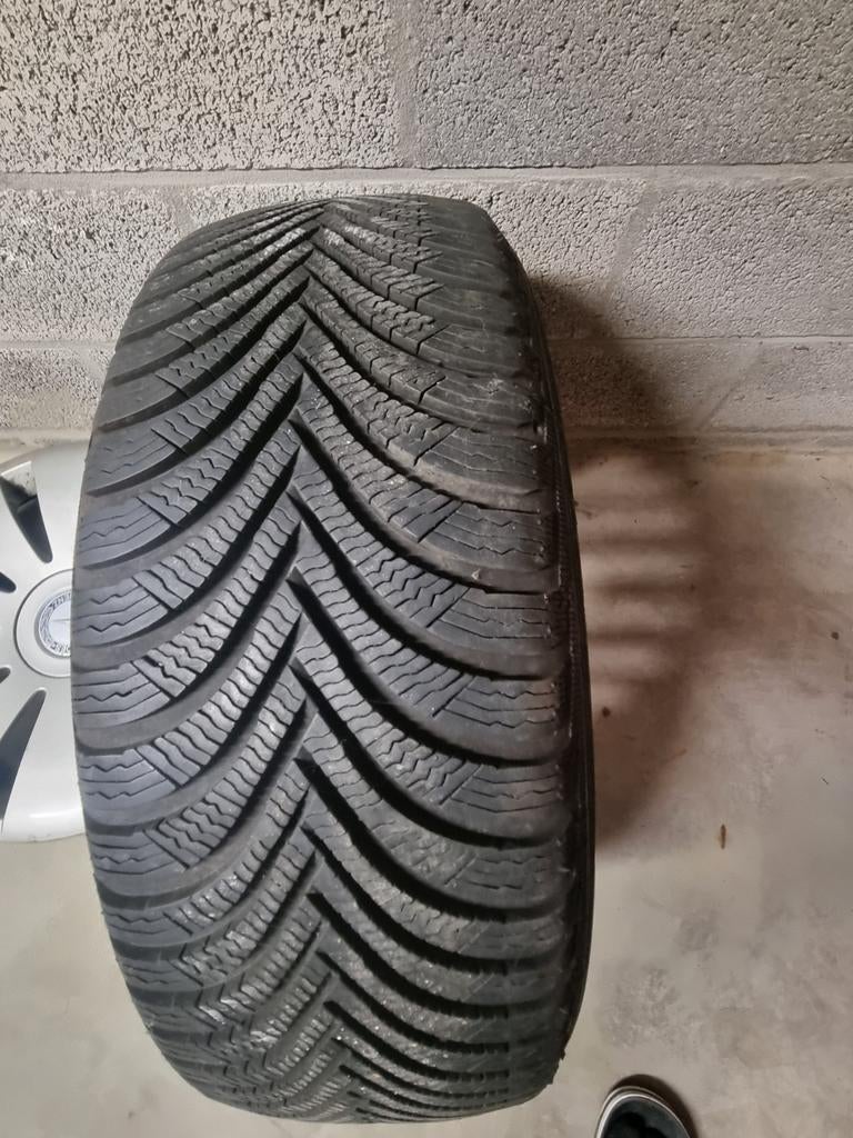 pneus hiver à  vendre, Autos : Pièces & Accessoires, Pneus & Jantes, Pneus hiver, Pneu(s)