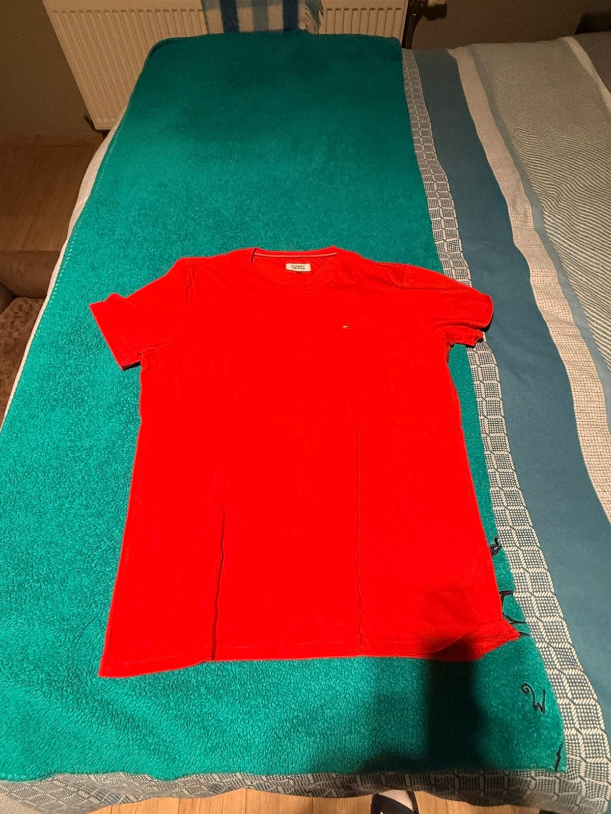 T-shirt Tommy jeans XL (Nieuwstaat), Vêtements | Hommes, Enlèvement ou Envoi, Comme neuf, Taille 56/58 (XL), Rouge