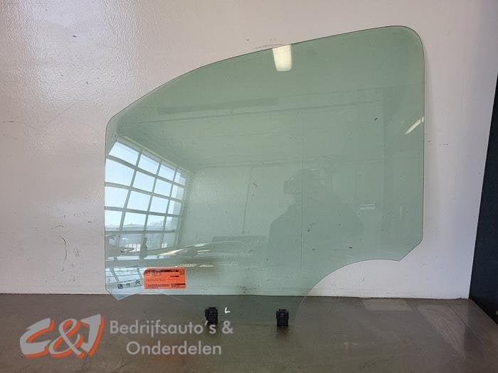 Vitre portière 2portes gauche d'un Peugeot Partner, Autos : Pièces & Accessoires, Vitres & Accessoires, Peugeot, Utilisé, 3 mois de garantie