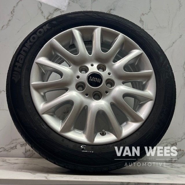 Mini F55 F56 F57 195/55/16 INCH STYLING 495 Zomerset, Gebruikt, -, Banden en Velgen, Ophalen of Verzenden
