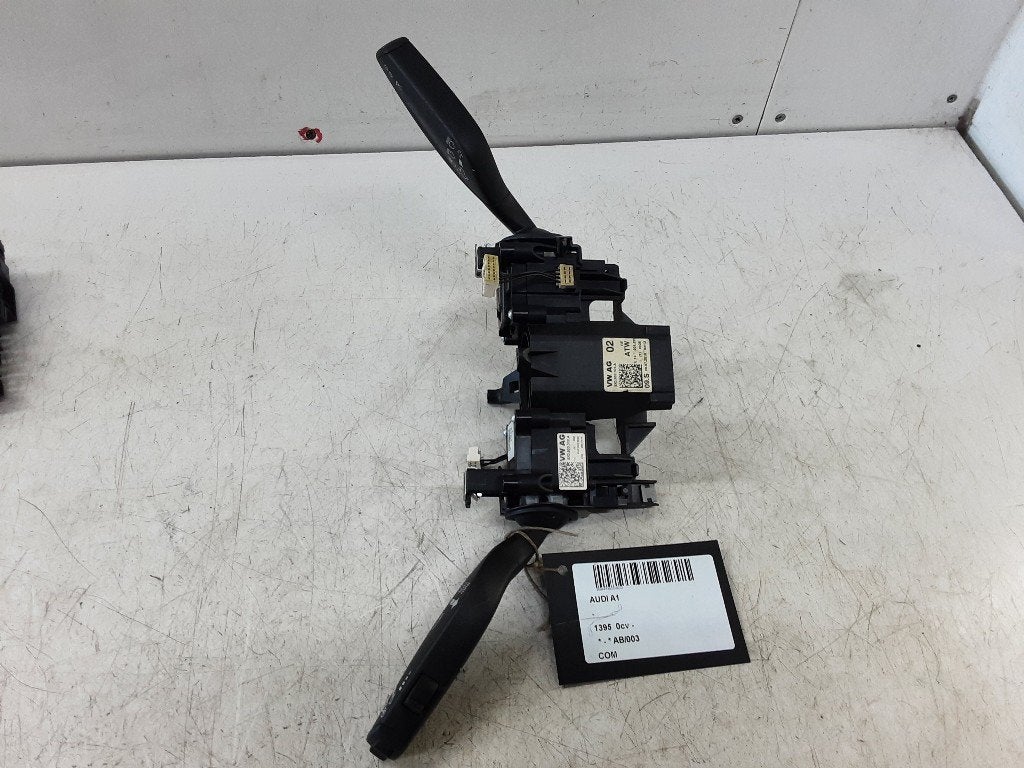 COMMUTATEUR Audi A1 (8X1 / 8XK) (BX0953501A), Mevr. I. Hauben, Audi, Utilisé, Rue de l'Espoir 34 34
4030  GRIVEGNÉE, BE
