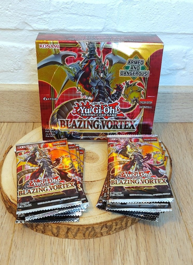 Yugioh booster packs met doos, Ophalen of Verzenden, Zo goed als nieuw, Booster, Foil
