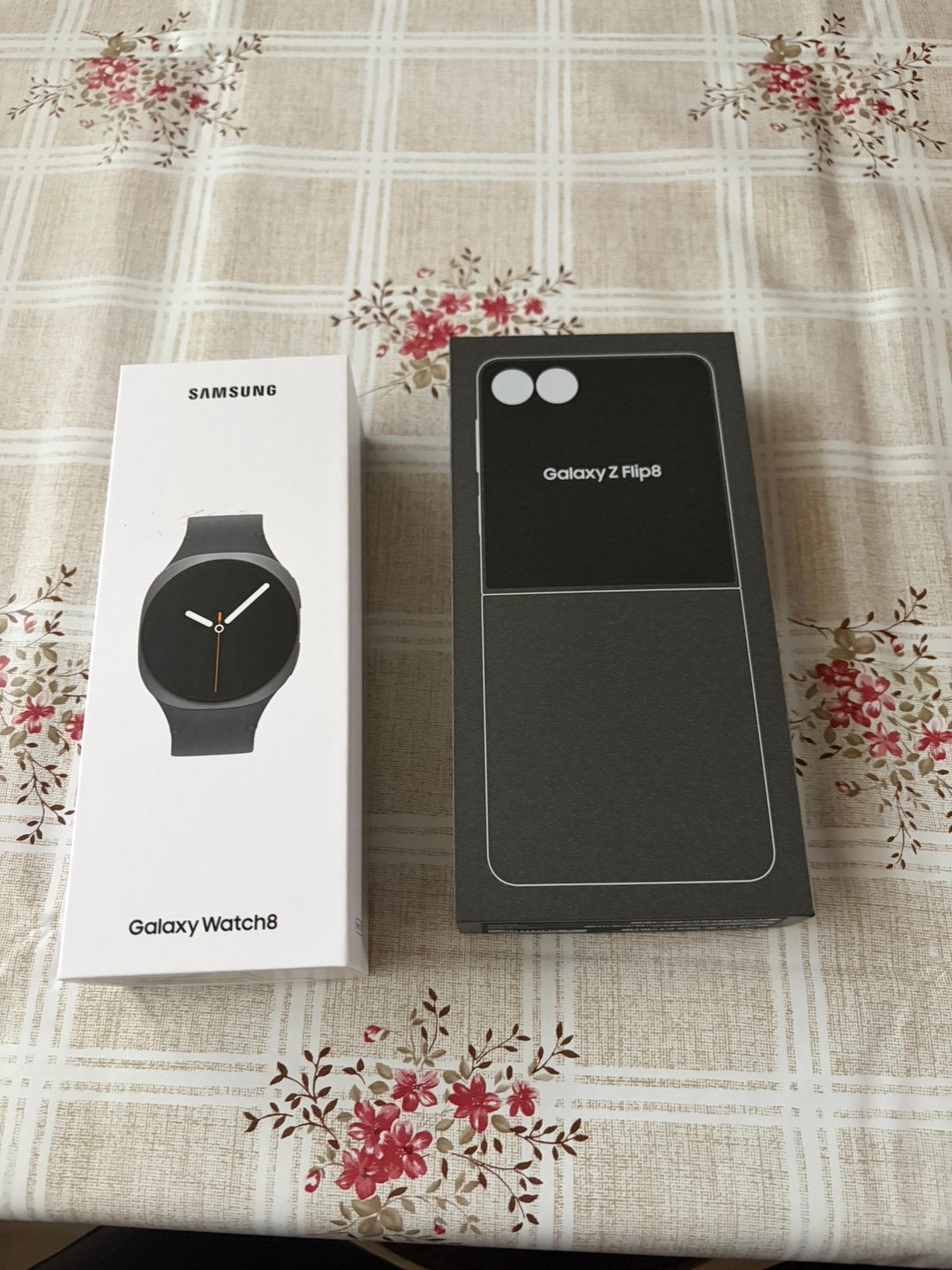 Samsung Galaxy Z flip8 + Galaxy Watch8, Télécoms, Enlèvement, Comme neuf, Galaxy Z Flip