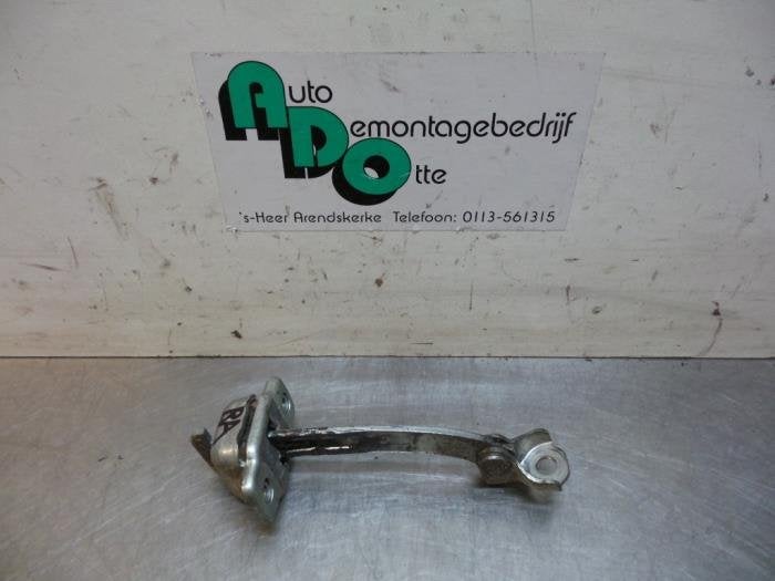 Butée 4portes arrière droite d'un Citroen C1 (C1 08-), Autos : Pièces & Accessoires, -, 3 mois de garantie, Utilisé, -
