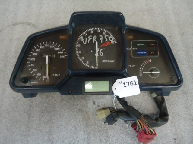 VFR750 1986 - 1989 Honda Tellers D1-23359