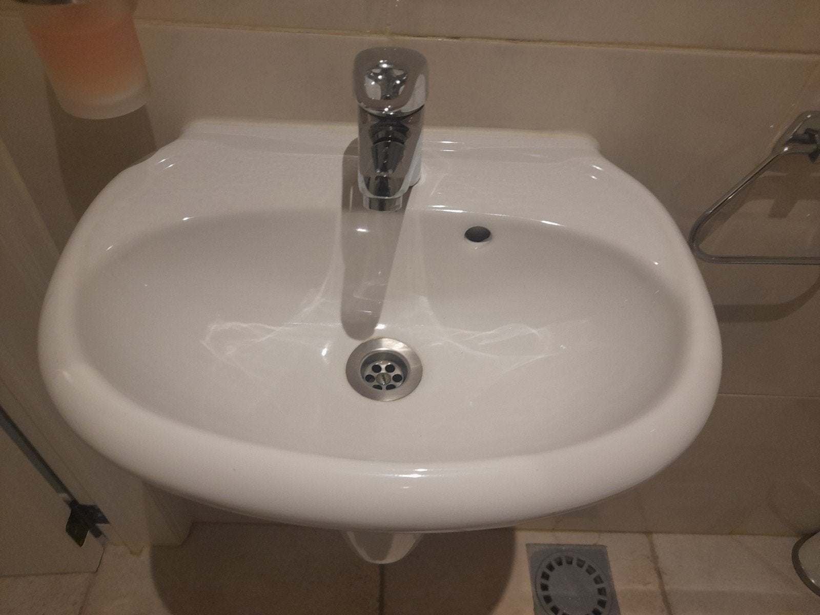 Lavabo met kraan, Ophalen, Gebruikt