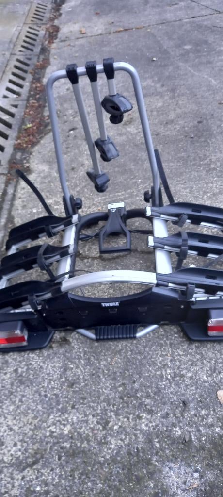 Thule fietshouder in perfecte staat, Ophalen, 3 fietsen of meer, Elektrische fiets, Zo goed als nieuw