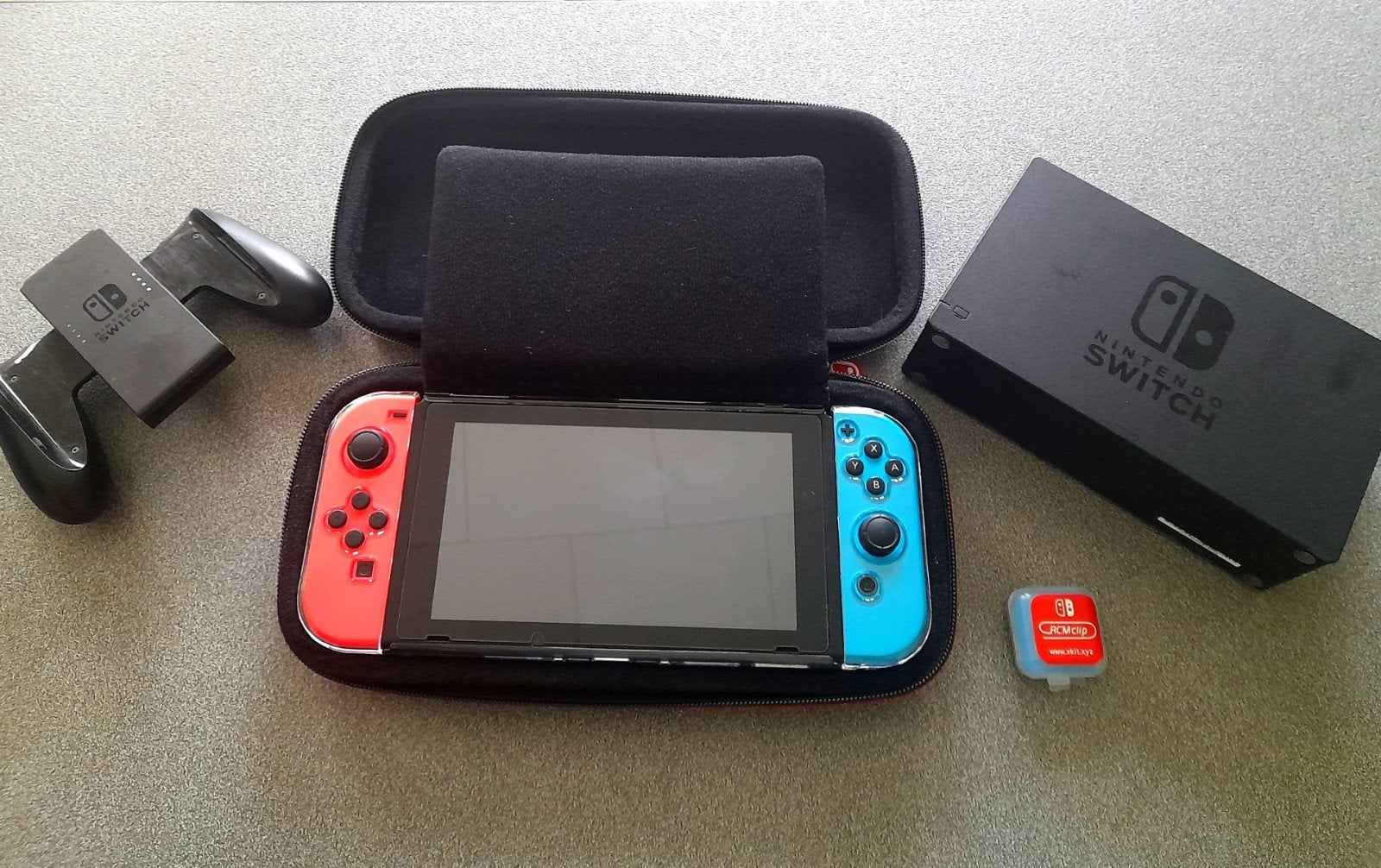 Nintendo Switch V1 Moddée / Jailbreak SD 256 Go, Consoles de jeu & Jeux vidéo, Enlèvement ou Envoi, Comme neuf