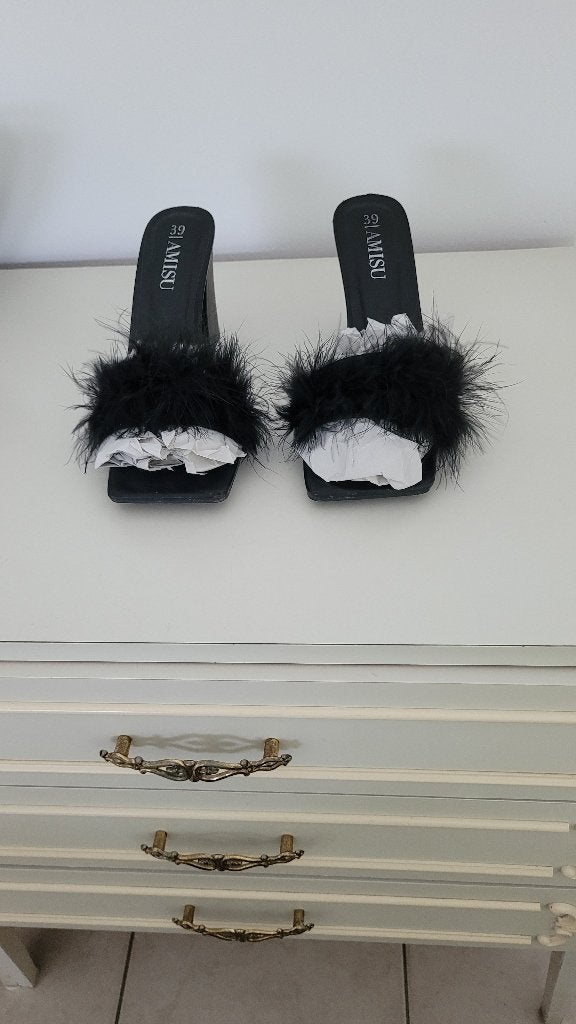 mules dame pointure 39 Amisu, Kleding | Dames, Zwart, Ophalen of Verzenden, Zo goed als nieuw, Schoenen met hoge hakken