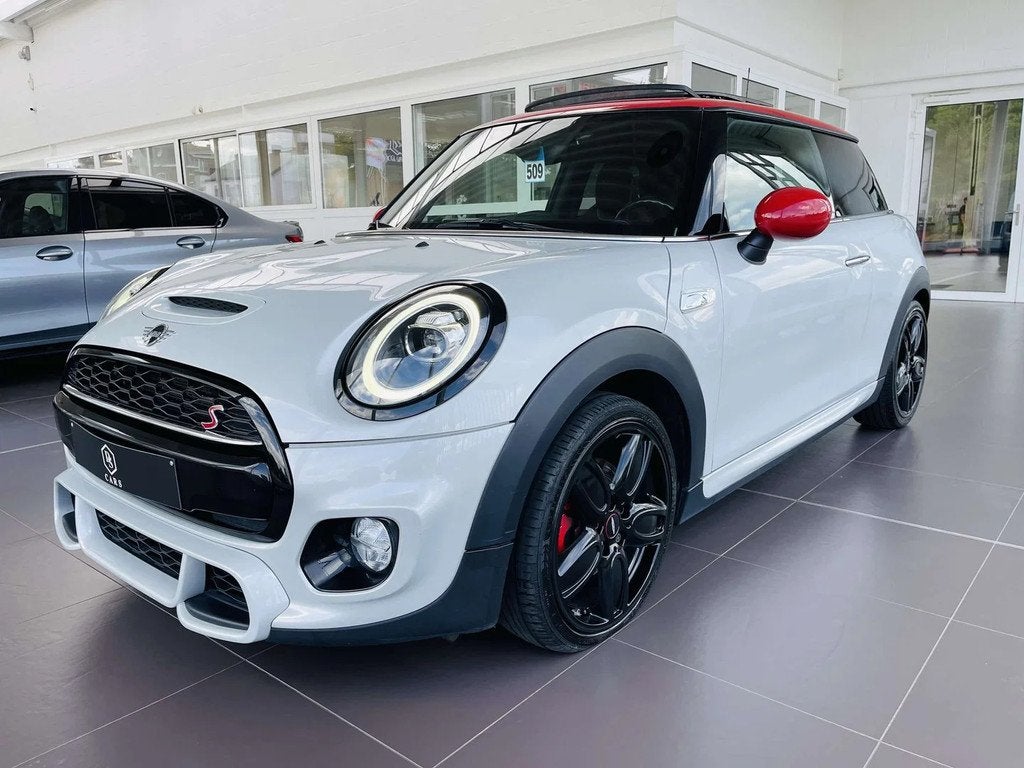MINI Cooper S 2.0iA * GARANTIE + PACK JCW + TOIT PANO + LED, Auto's, Automaat, Gebruikt, Euro 6, 4 cilinders