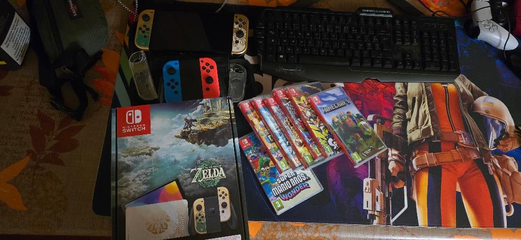 Nintendo Switch OLED Édition Zelda + 7 jeux + 2 manettes, Consoles de jeu & Jeux vidéo, Consoles de jeu | Nintendo Switch, Switch OLED