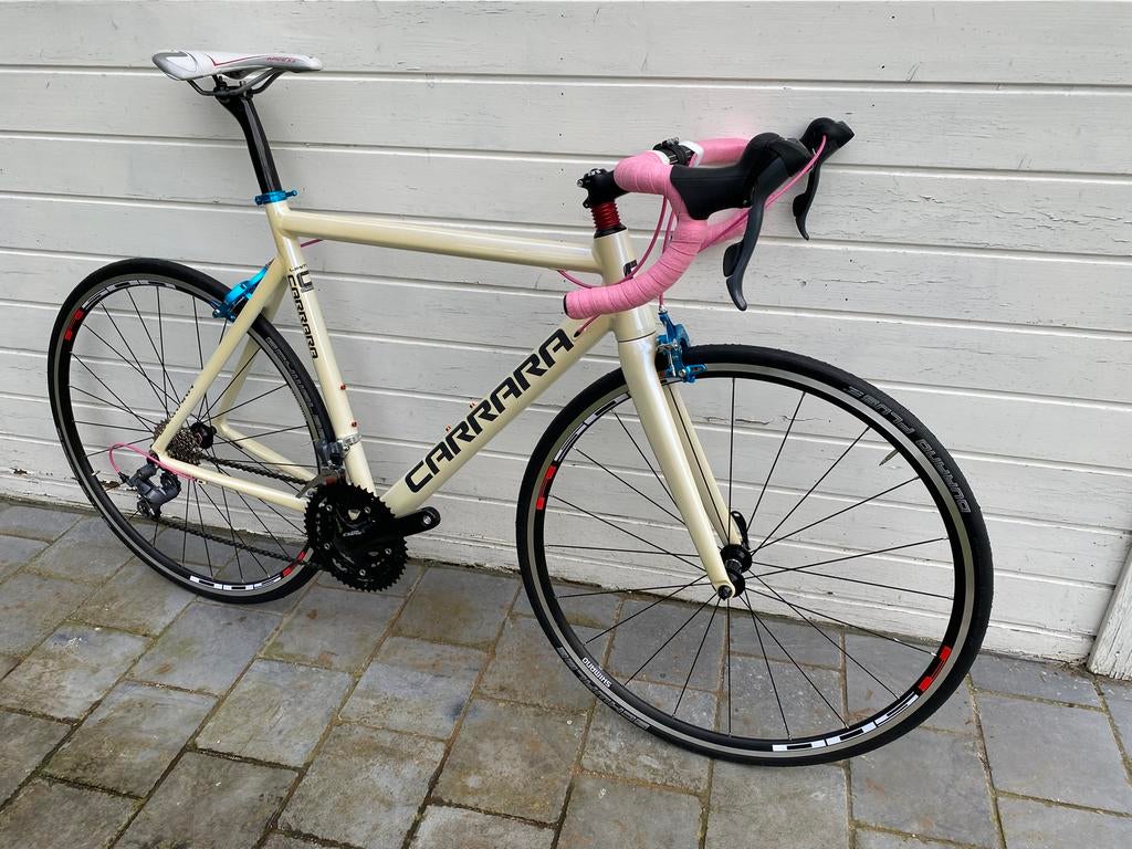 Nieuwe racefiets Carrara / parelmoer / velgrem, Vélos & Vélomoteurs, Neuf, Autres marques, Frein sur jante, Aluminium