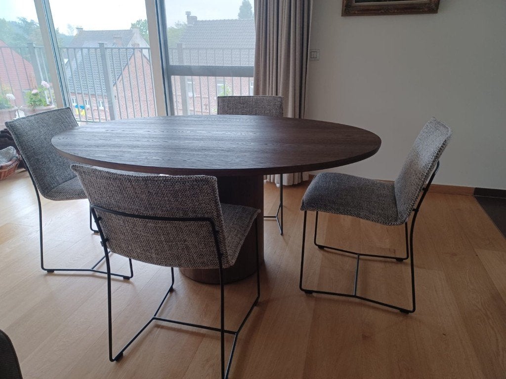 Massief houten bruine eettafel, Nieuw, Ophalen of Verzenden, Vier personen, 100 tot 150 cm