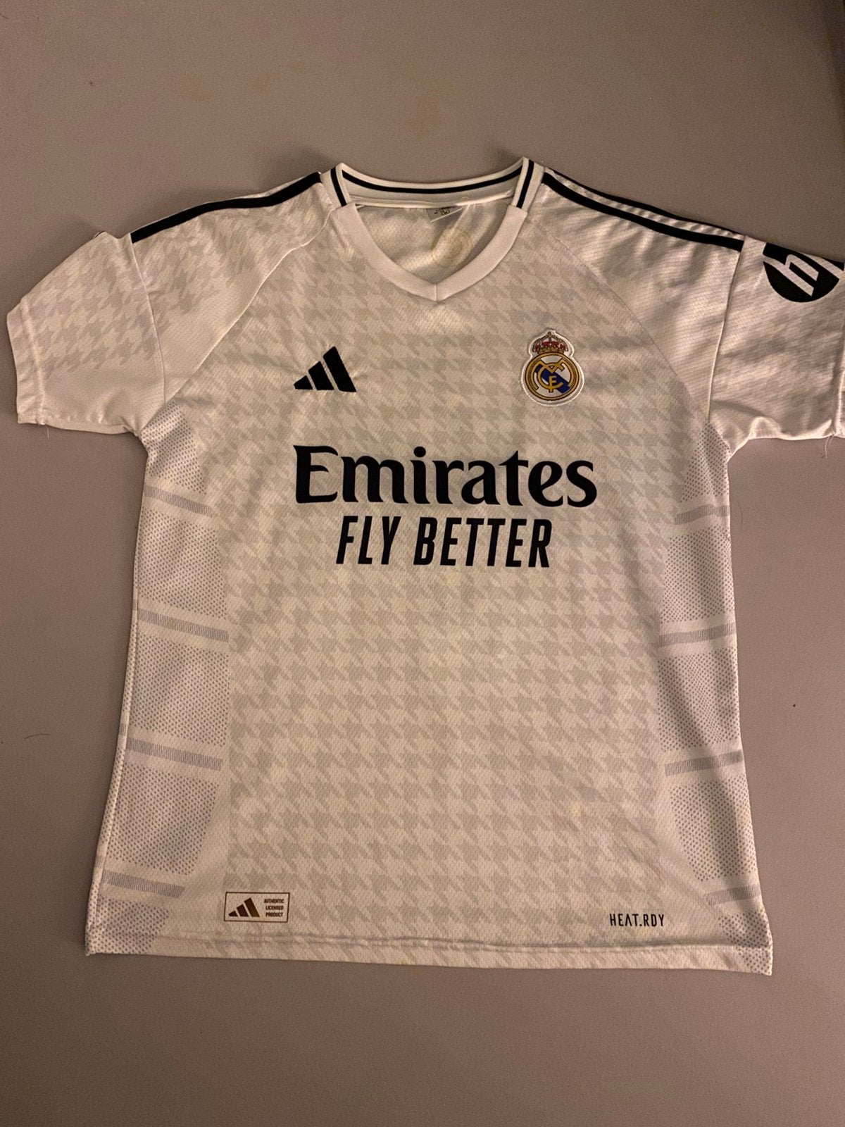 Real madrid mbappe shirt, Sport en Fitness, Voetbal, Ophalen, Zo goed als nieuw, Shirt