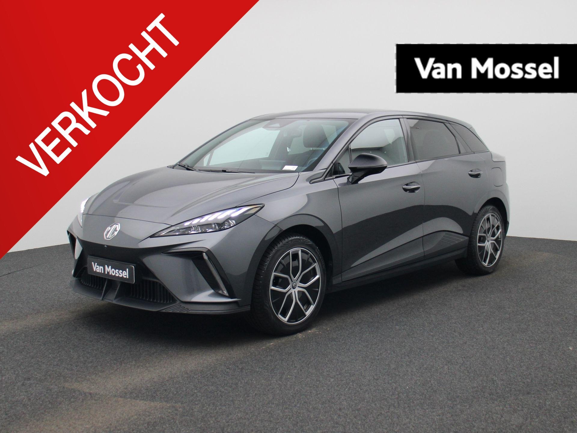 MG MG4 64 kWh Luxury (automatique), Autos, MG, Argent ou Gris, Achat, 5 portes, 5 places