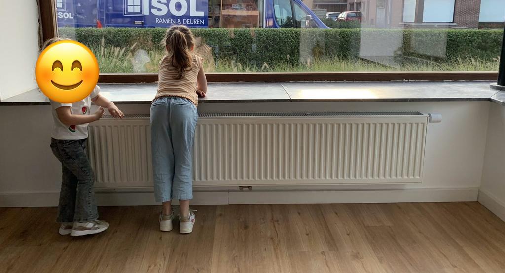 Radiator 200x40 cm, Doe-het-zelf en Bouw, Ophalen, Zo goed als nieuw, Radiator