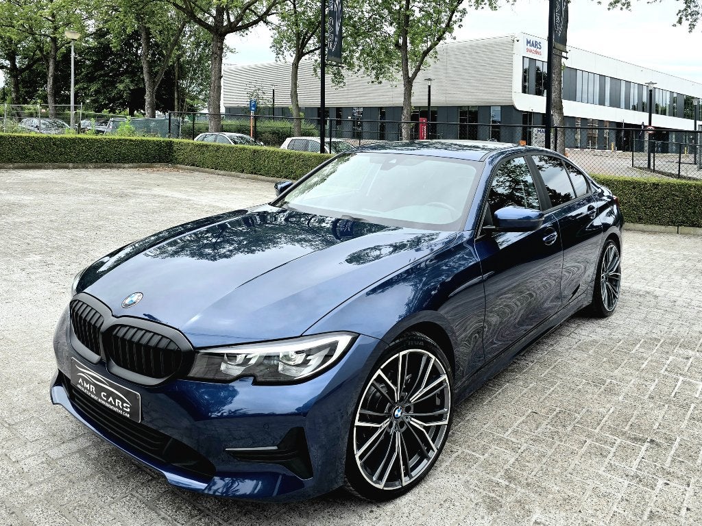 318IA Benzine-Sporseats-Camera-PrivacyGlass-LED-Virtual, Autos, Cuir, Achat, Entreprise, Garantie prolongée