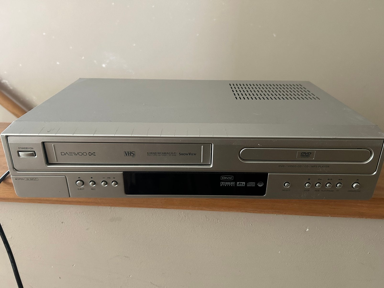 Dvd en videorecorder., Ophalen, Gebruikt