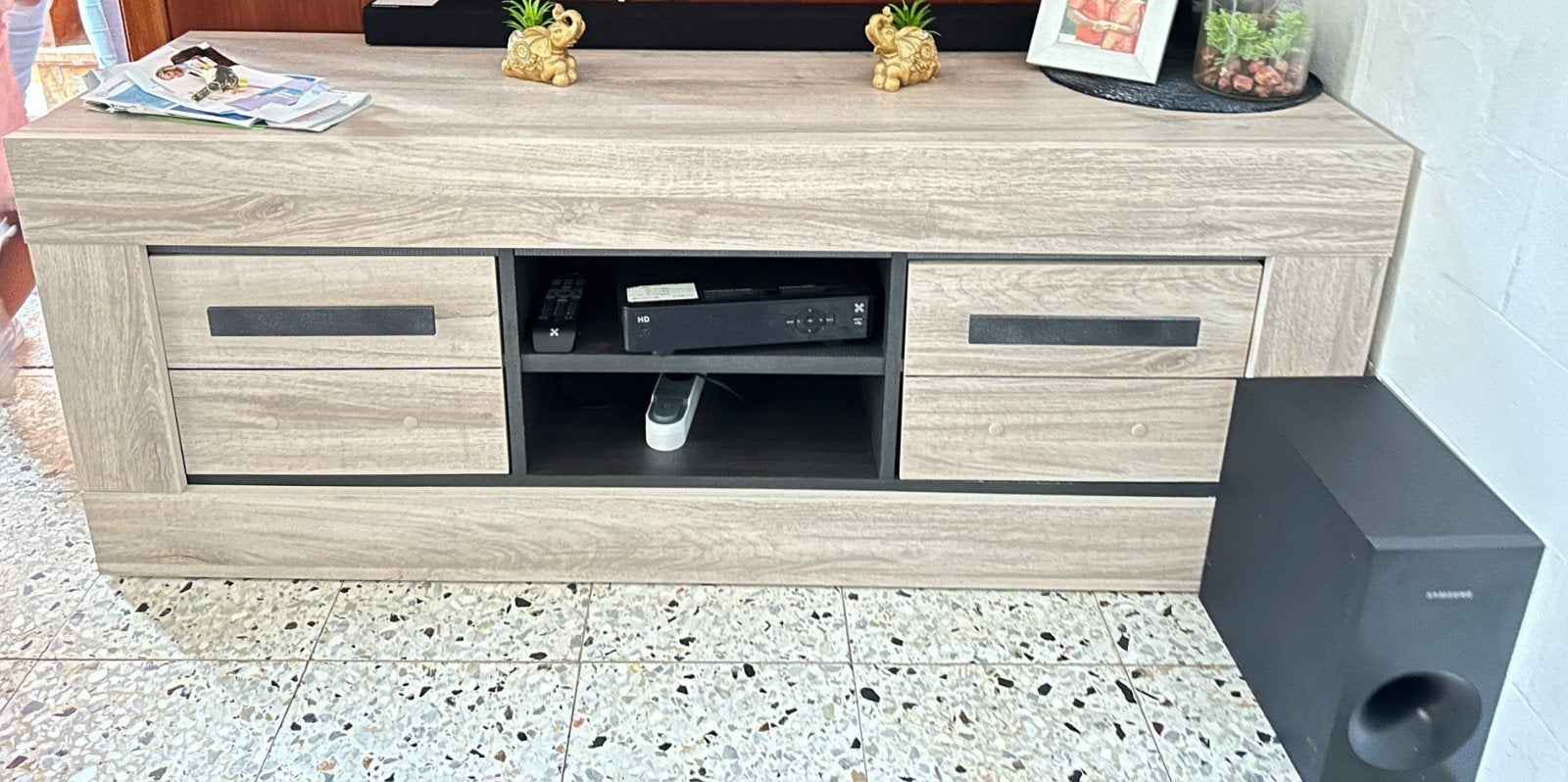 meuble tv, Maison & Meubles, Enlèvement