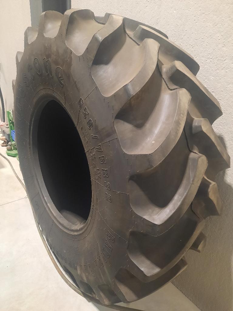 1 Pneu 650/75R32 Firestone, Articles professionnels, Enlèvement