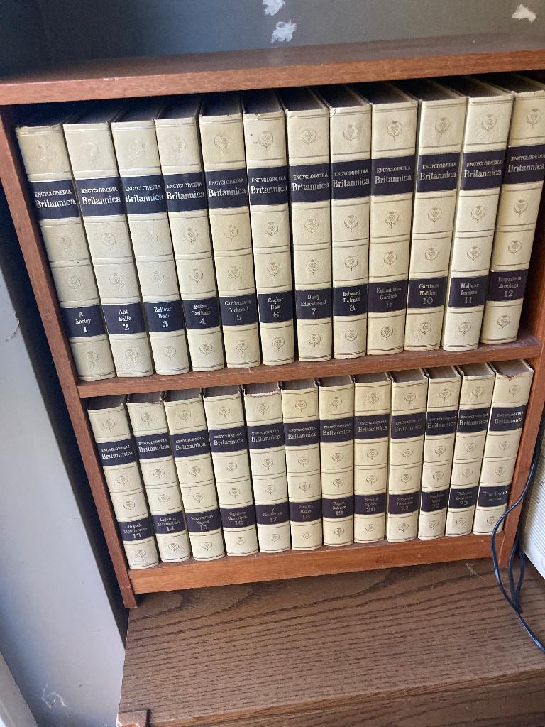 Encyclopedia britannica 1967, Livres, Enlèvement