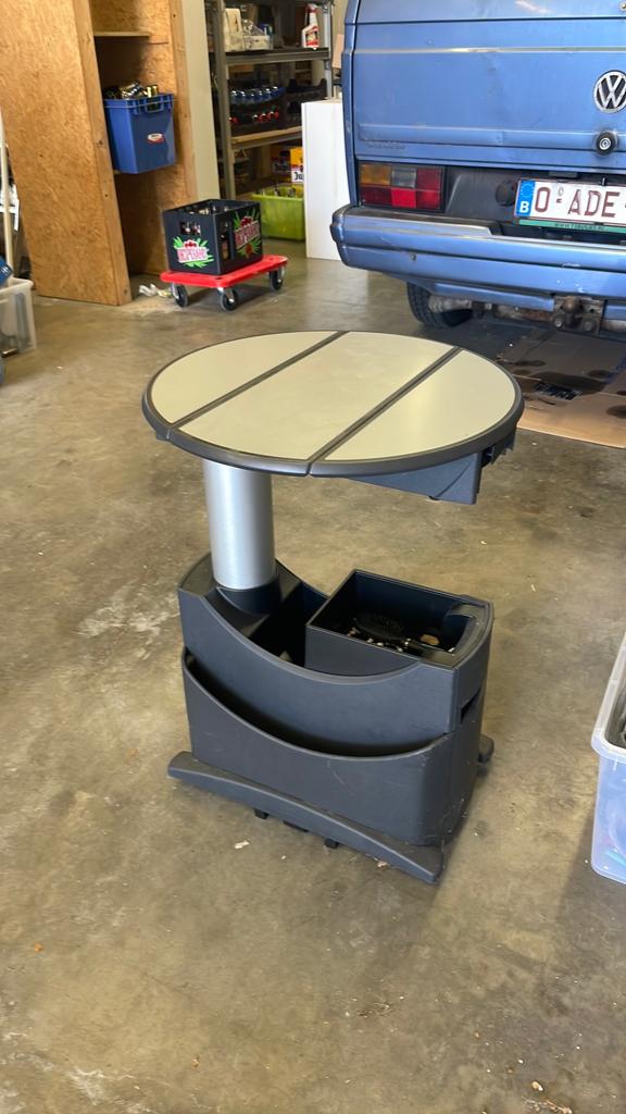 Tafeltje en kofferbescherming van VW T6 multivan, Ophalen, Zo goed als nieuw